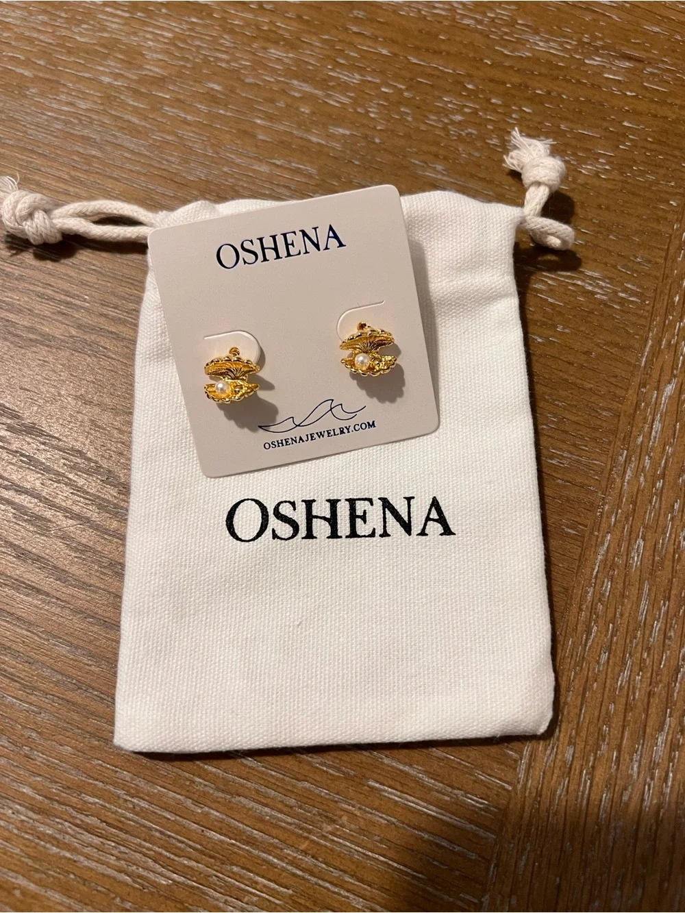 NEW Oshena shell earrings
